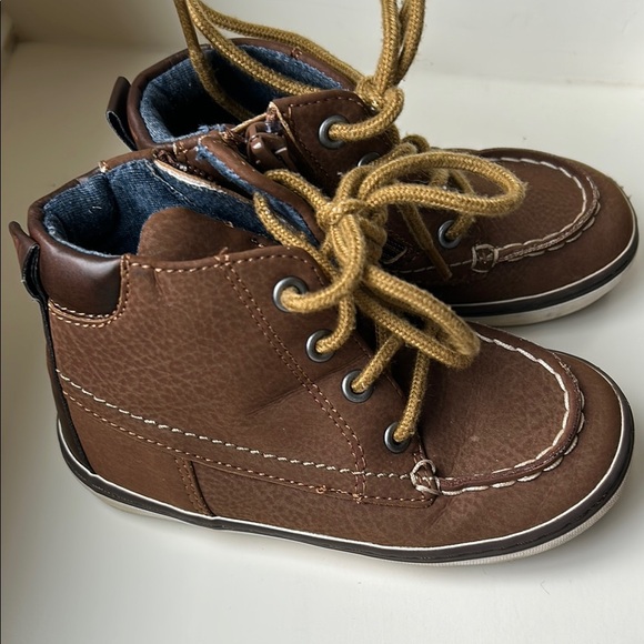GAP Brown Tan Moccasin Boots - Picture 6 of 7